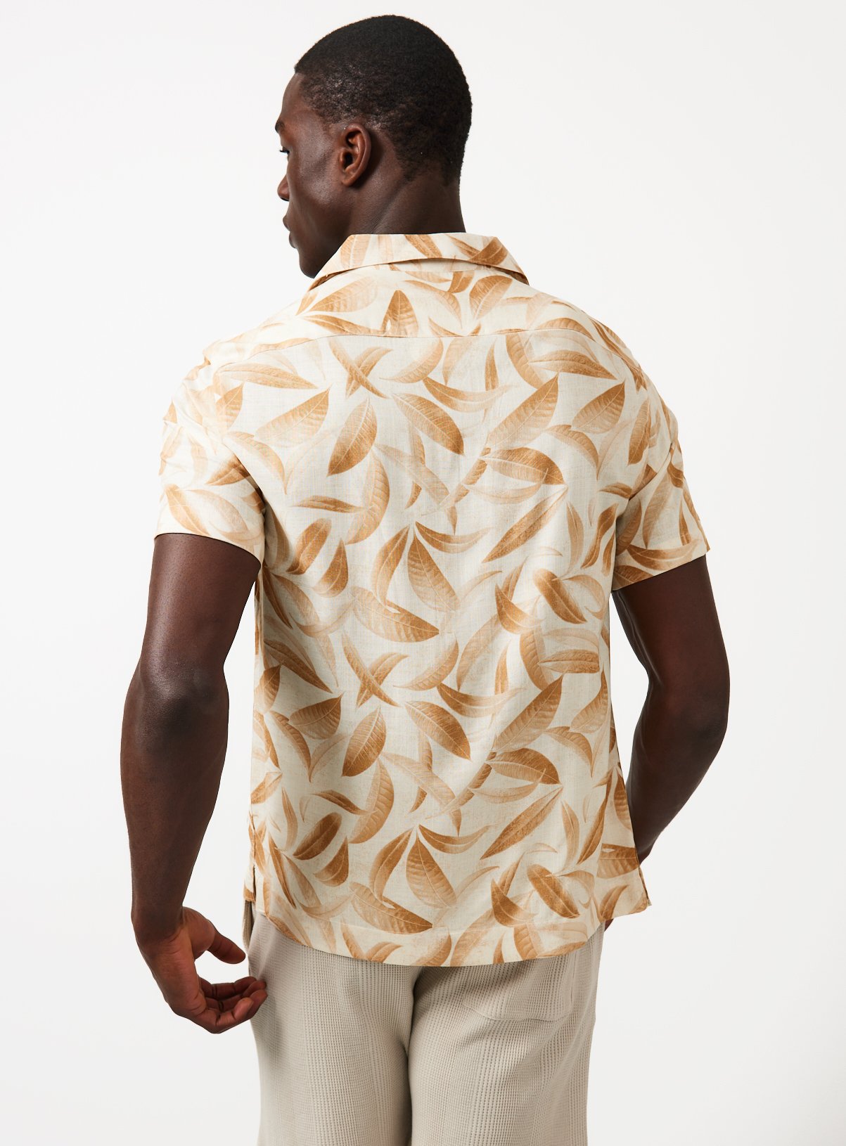 Leaf Print Short Sleeve Shirt XL - Image 5 thumbnail